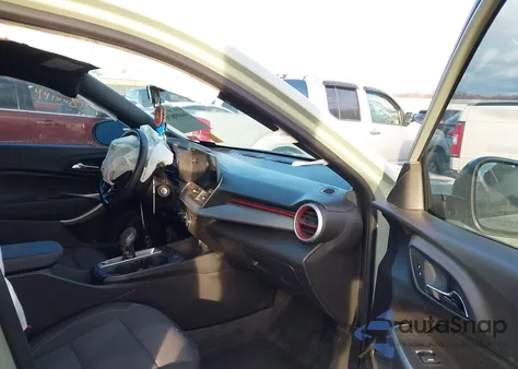 2024 Chevrolet Trax Fwd 1Rs z USA, uszkodzony, nr VIN KL77LGE27RC157462